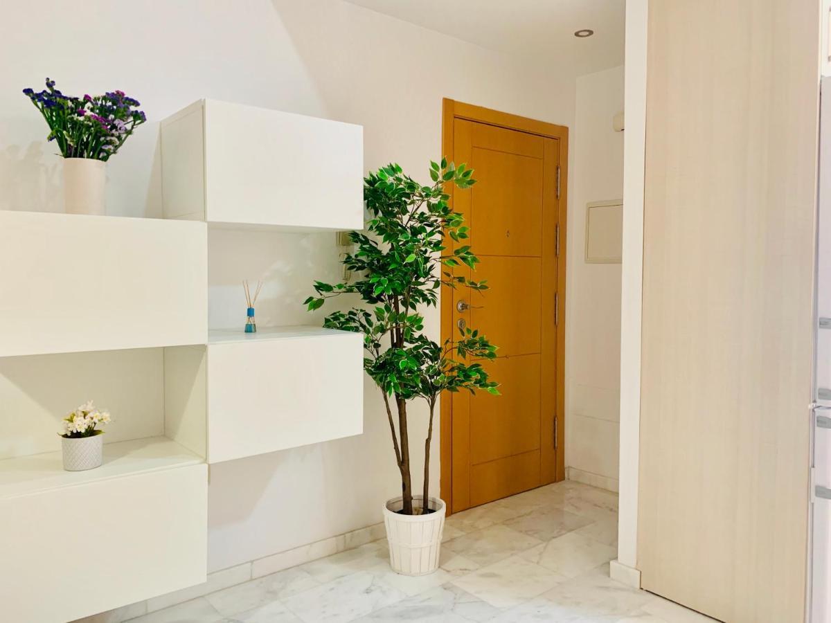 Homely Malaga Parras Con Terraza Interior Y Parking Privado Bajo Suplemento Exterior photo