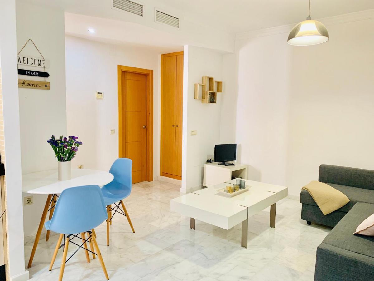Homely Malaga Parras Con Terraza Interior Y Parking Privado Bajo Suplemento Exterior photo